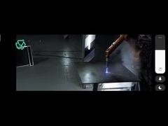 মেশিন দ্বারা তৈরি বিস্ময়কর সুর এবং নৃত্য আন্দোলন একটি অত্যাশ্চর্য চেহারা তৈরি করে