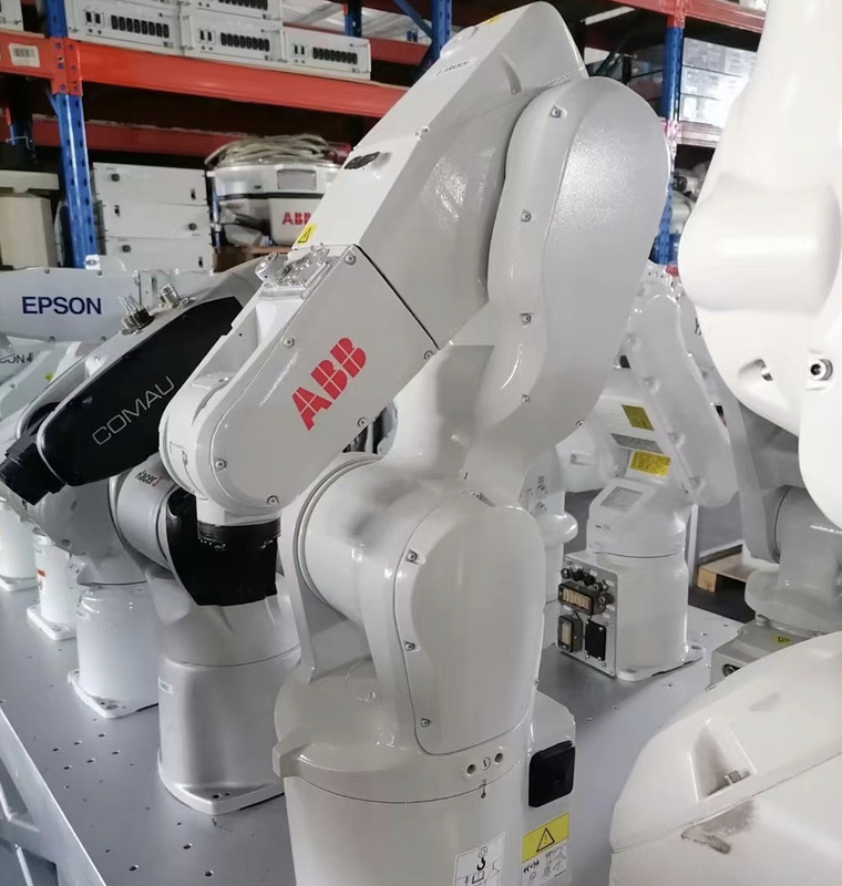 ABB IRB1200-5/0.9 ইন্ডাস্ট্রিয়াল রোবট আর্ম 6 এক্সিস ভিশনের সাথে কাজ করে রোবট সমাবেশে ভাল