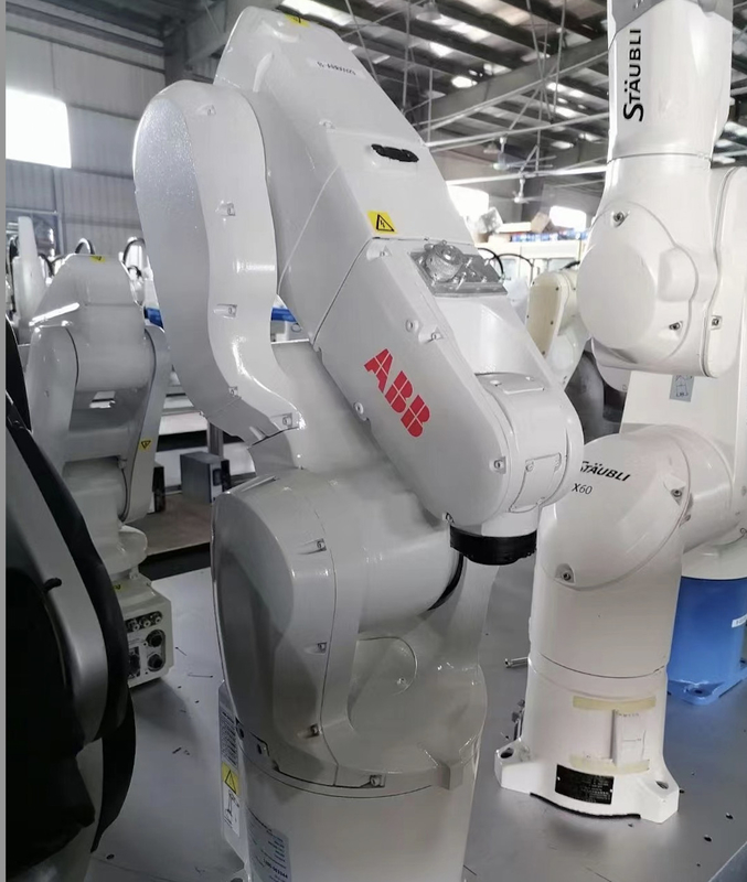 ABB IRB1200-5/0.9 ইন্ডাস্ট্রিয়াল রোবট আর্ম 6 এক্সিস ভিশনের সাথে কাজ করে রোবট সমাবেশে ভাল