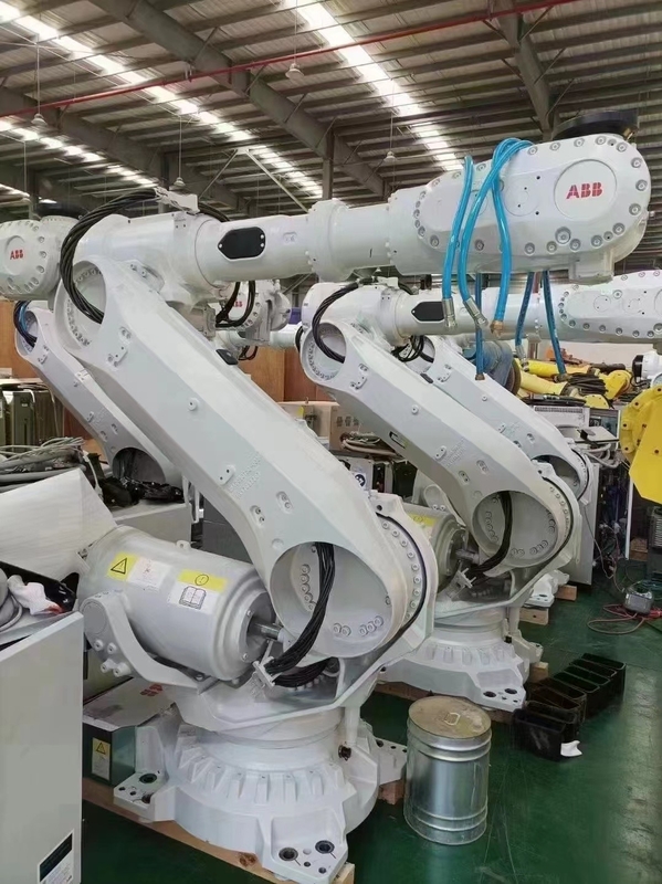 যান্ত্রিক Abb রোবট আর্ম বিক্রয়ের জন্য ABB IRB 6700 বিতরণ ব্যাটারি প্যাক লাইন 2600mm