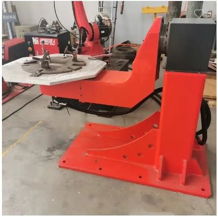 FANUC ডুয়াল অ্যাক্সিস রোবট পজিশনার এল টাইপ আর্ক ওয়েল্ডিং রোবোটিক পজিশনার 300KG 450mm