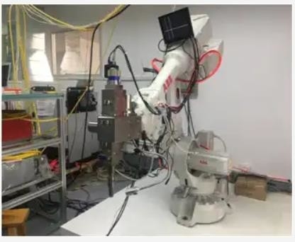ফাইবার লেজার ওয়েল্ডিং রোবট সিস্টেম ABB Kuka Fanuc 6 Axis Robot Arm Depth 0.04-6mm