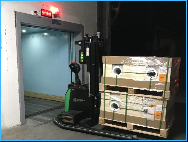 আয়রন অ্যালুমিনিয়াম ফসফেট ব্যাটারি AGV 2 ঘন্টা চার্জ স্বয়ংক্রিয়ভাবে পরিচালিত যানবাহন 24 ঘন্টা সহনশীলতা